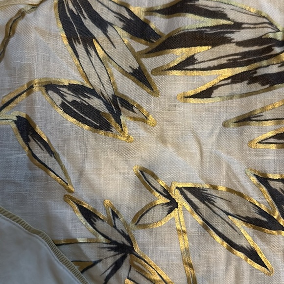 EUC J Crew XS sleeveless linen/cotton top w/ beautiful leaf w/gold accent print - Picture 6 of 14